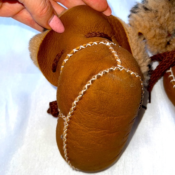 Sheepskins baby booties small - Picture 2 of 4
